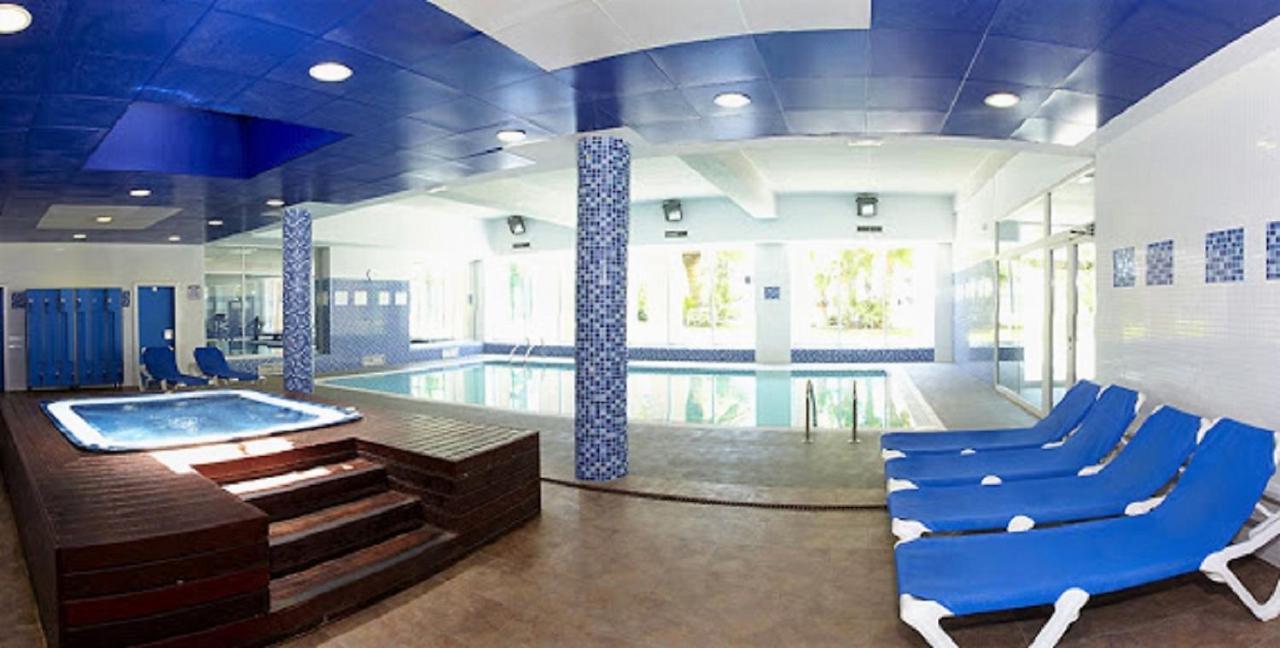 Familidays 020 Aqquaria Apartment Салоу Екстериор снимка