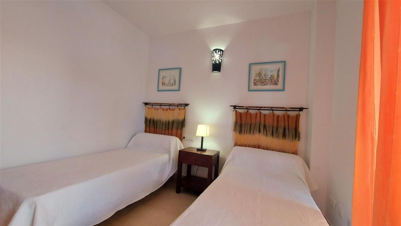 Familidays 020 Aqquaria Apartment Салоу Екстериор снимка