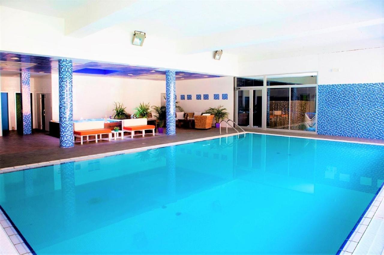 Familidays 020 Aqquaria Apartment Салоу Екстериор снимка